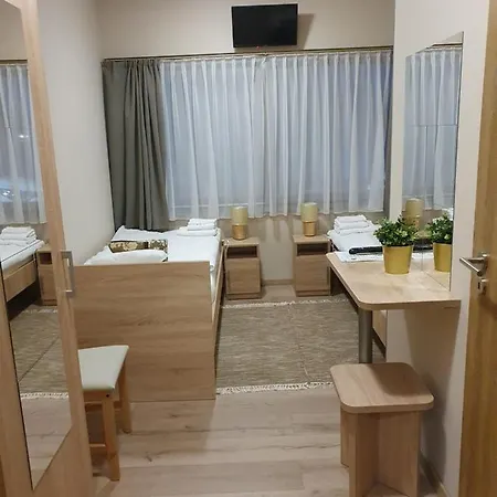 Hotell Platina Panzio***