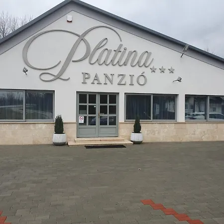 Platina Panzio*** Újhartyán