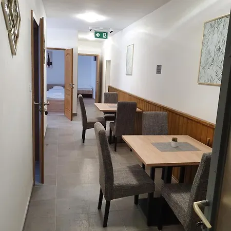 Hotell Platina Panzio***