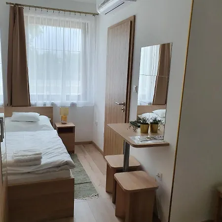 Hotel Platina Panzio***