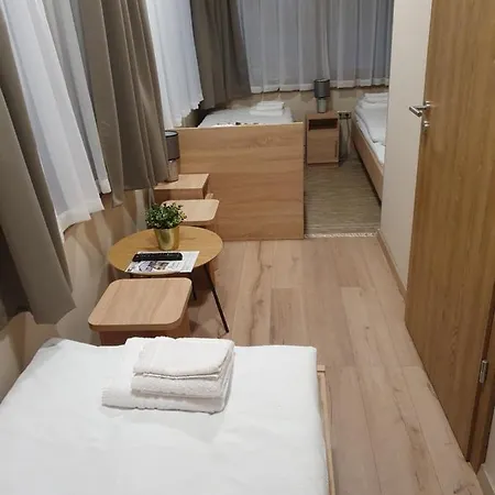 Platina Panzio*** Hotell Újhartyán