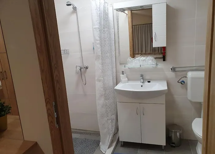 Platina Panzió*** Újhartyán